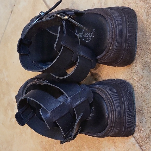 Free People Gia Fisherman Gladiator Sandals EUC - Picture 4 of 10